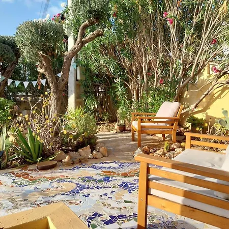 Rayo De Sol, Beautiful Poolside Apartment